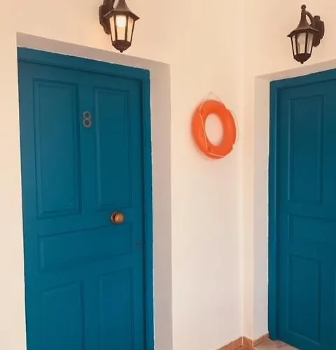 Manousos * Adamantas (Milos)