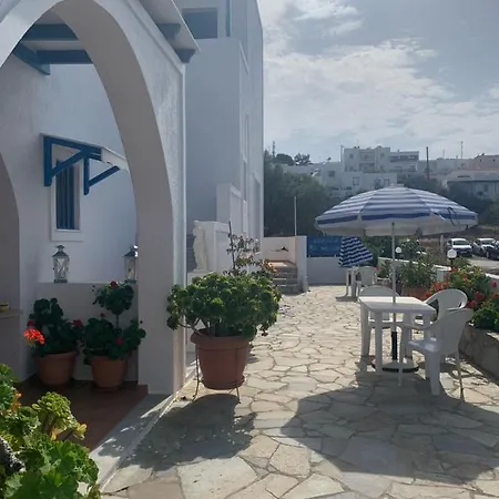 Manousos Guest house