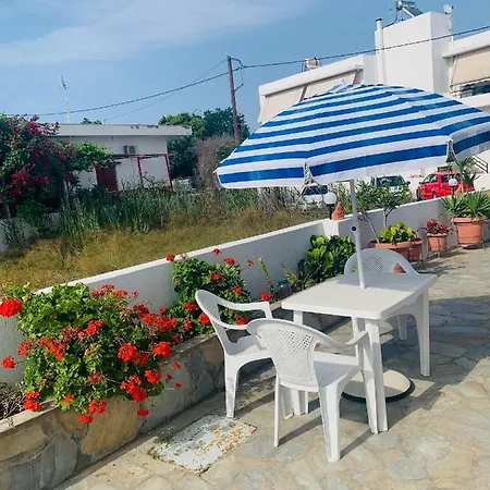 Guest house Manousos *