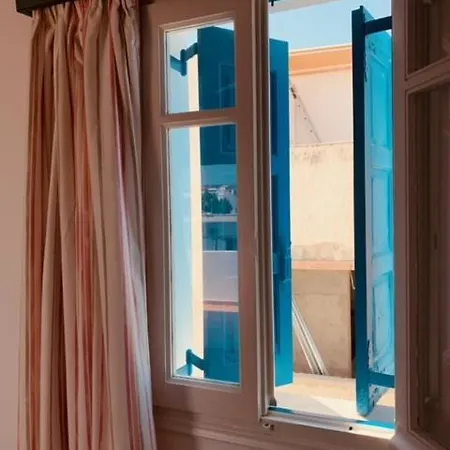 Manousos Guest house Adamantas (Milos)