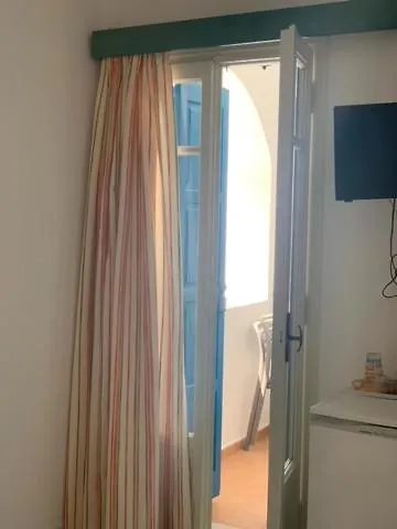 Manousos Gæstehus Adamantas